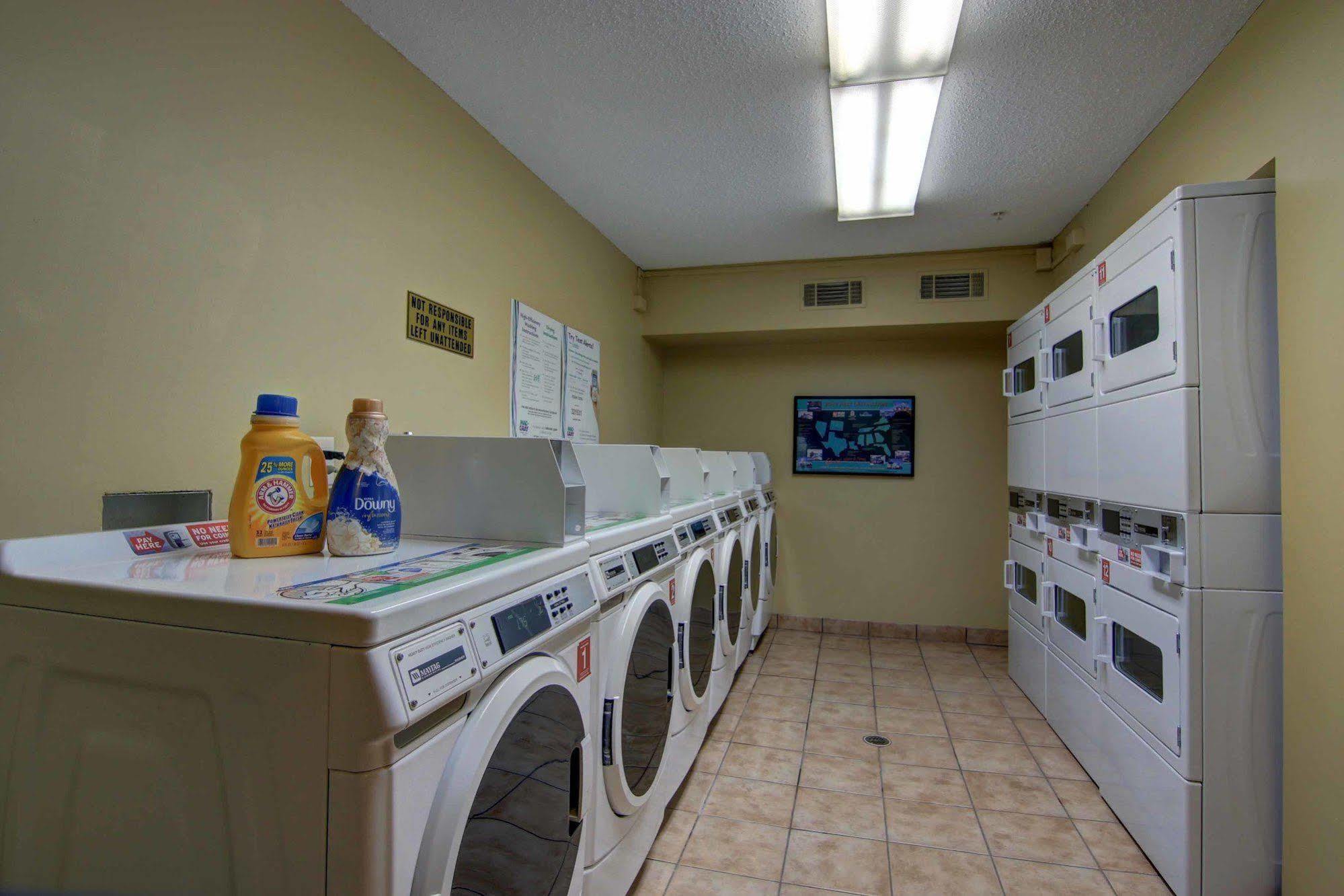 Intown Suites Extended Stay Atlanta Ga - Snellville Buitenkant foto